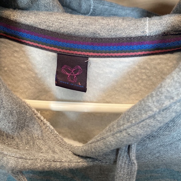 TNA HOODIE - Picture 3 of 5